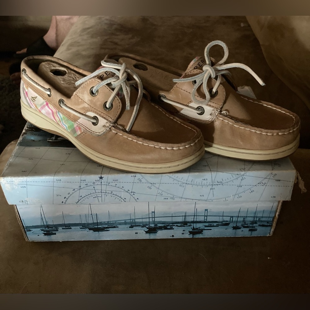 Sperry top sider with box
